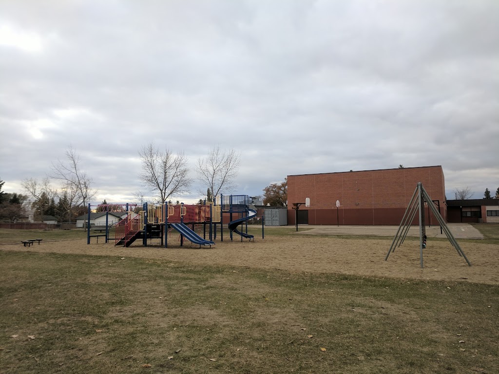 Aspen Heights Elementary School | 5869 69 St Dr, Red Deer, AB T4P 1C3, Canada | Phone: (403) 347-2581