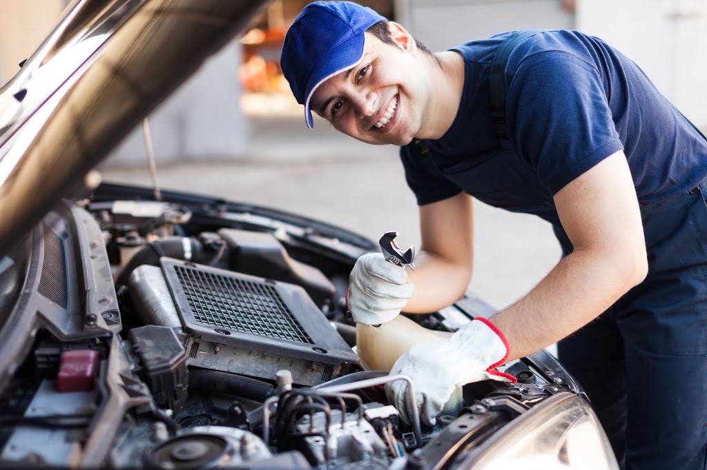 Mobile Auto Repair | 829B Admirals Rd, Victoria, BC V9B 3L7, Canada | Phone: (778) 400-1692