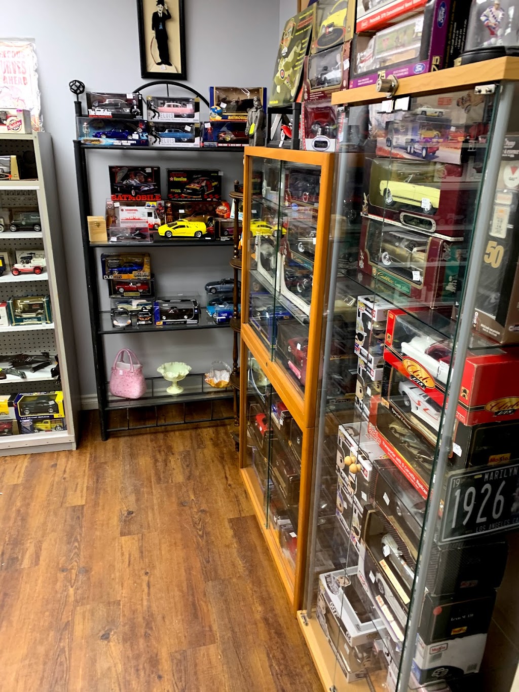 Toy wars and collectables | 21 Arnold St, Wallaceburg, ON N8A 3P3, Canada | Phone: (226) 626-1831