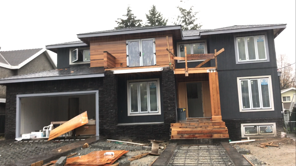 ABC Custom Gutters Ltd. | 360 26th St W, North Vancouver, BC V7N 2G6, Canada | Phone: (604) 363-3755