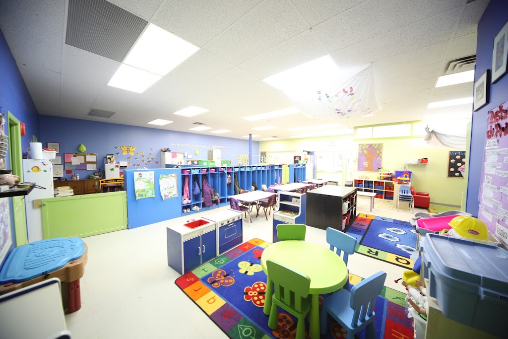 Kanga & Roos Child Care Ctr | 10601 100 Ave, Morinville, AB T8R 1A2, Canada | Phone: (780) 939-7500