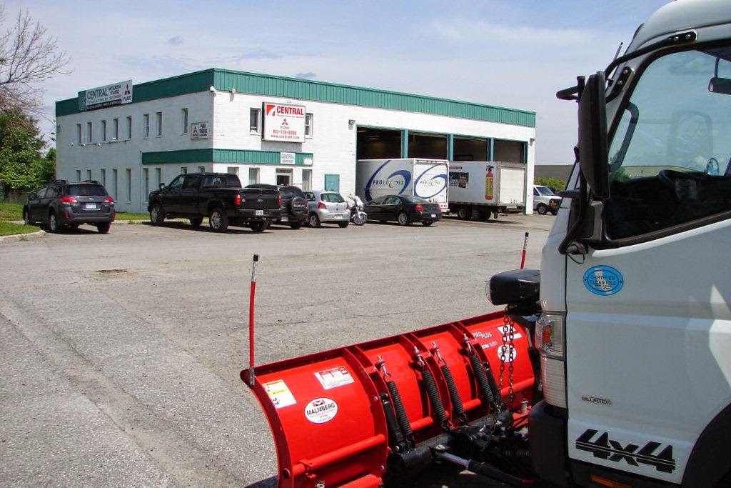 Central Truck & Trailer | 3375 Hawthorne Rd, Ottawa, ON K1G 4G2, Canada | Phone: (613) 739-0090