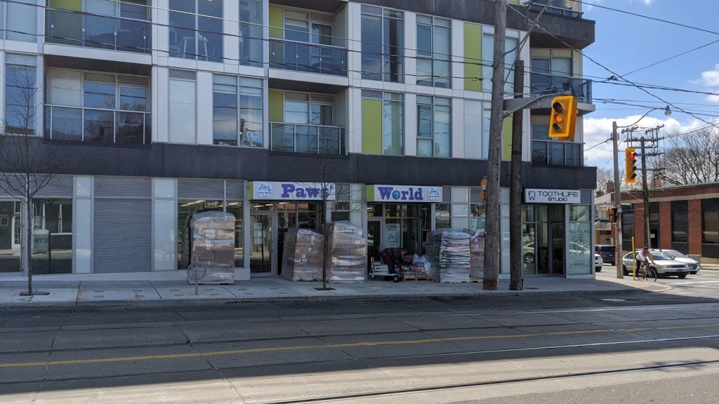 Paws World | 763 B Woodbine Ave, Toronto, ON M4E 2J4, Canada | Phone: (416) 686-9030