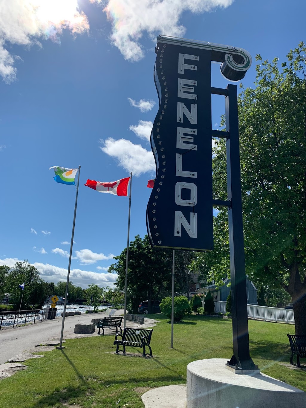 Explore Fenelon Falls | 15 Oak St, Fenelon Falls, ON K0M 1N0, Canada | Phone: (705) 887-3409