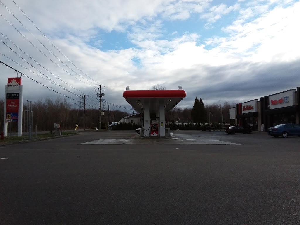 Petro-Canada | 6700 Boulevard des Chenaux, Trois-Rivières, QC G9C 0K6, Canada | Phone: (819) 375-5625