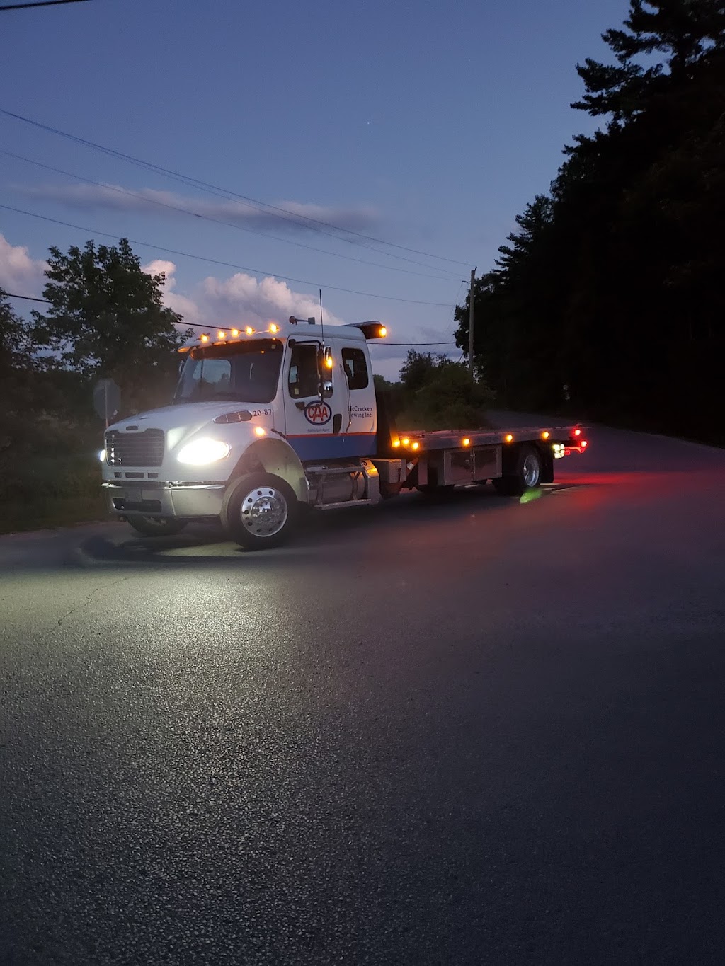 McCracken Towing Inc. | 30 Veronica St, Cobourg, ON K9A 4K8, Canada | Phone: (877) 225-9277