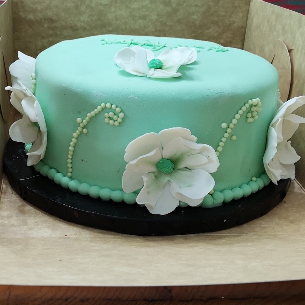 AWW Crumbs Custom Cakes | 1058 Salem Rd, Little Britain, ON K0M 2C0, Canada | Phone: (905) 999-8402