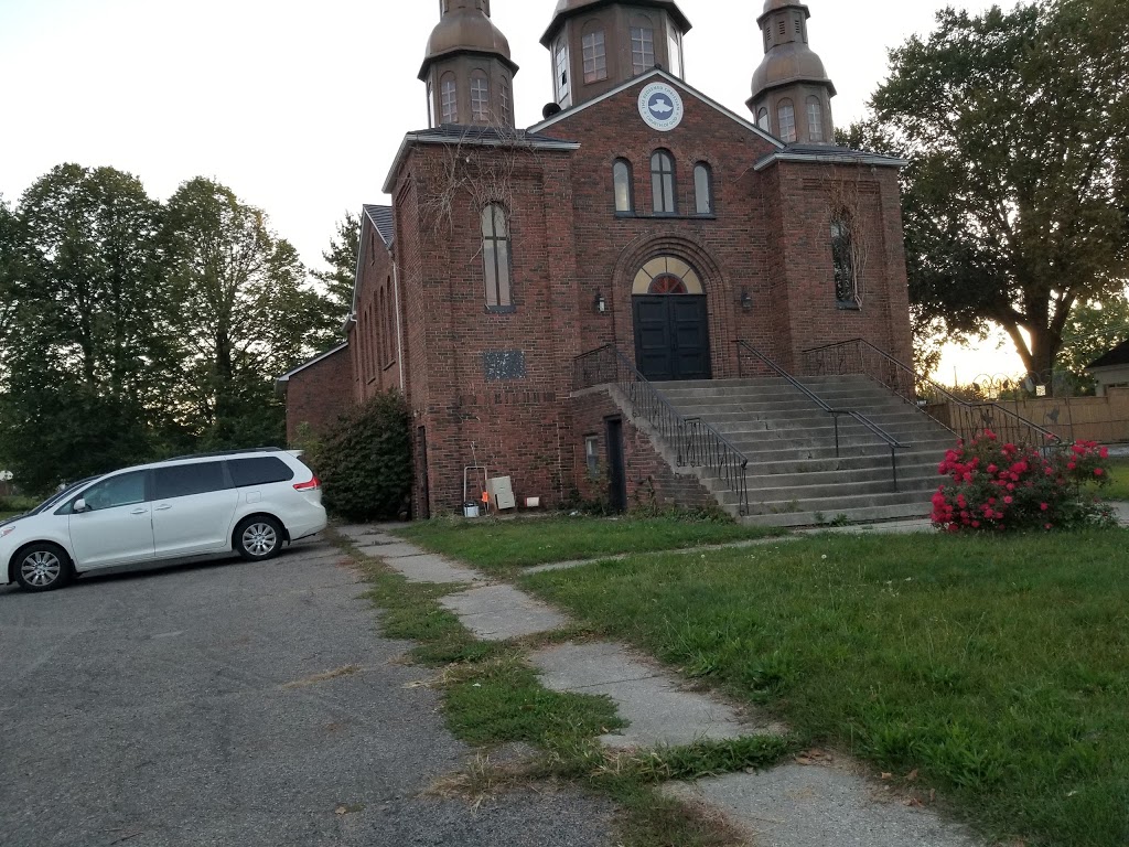 Jami Masjid Chatham | 416 Lacroix St, Chatham, ON N7M 2W3, Canada | Phone: (519) 350-3133