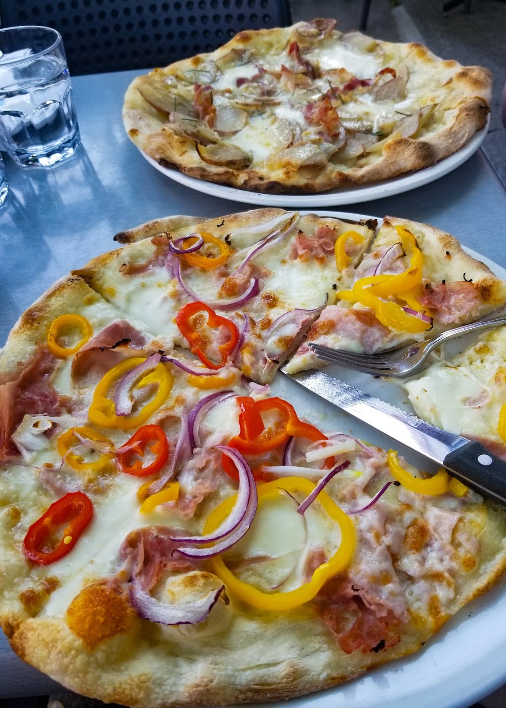 Pizzeria Melrose NDG | 5779 Rue Sherbrooke Ouest, Montréal, QC H4A 1X2, Canada | Phone: (438) 385-6968