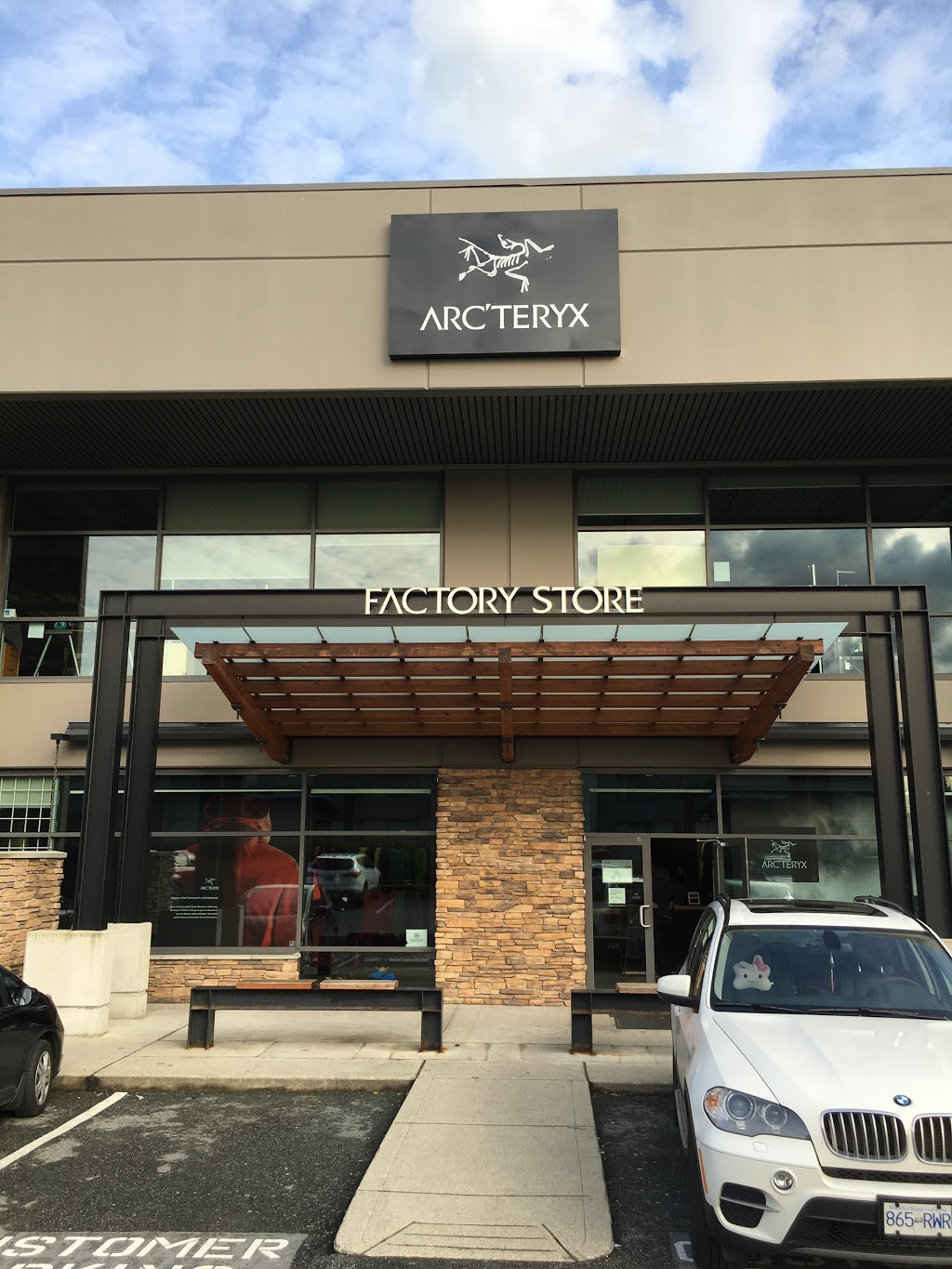 Arcteryx Factory Store | 2155 Dollarton Hwy #100, North Vancouver, BC V7H 3B2, Canada | Phone: (604) 960-3119