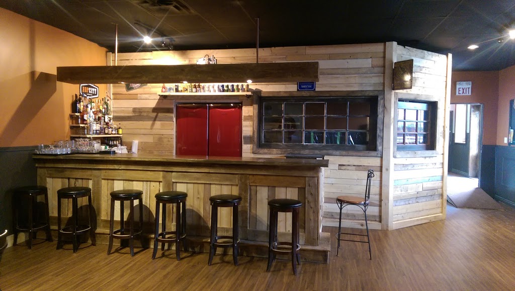 Copperworks Brew Pub Restaurant | 7 Division St, Bowmanville, ON L1C 2Z2, Canada | Phone: (905) 697-4022