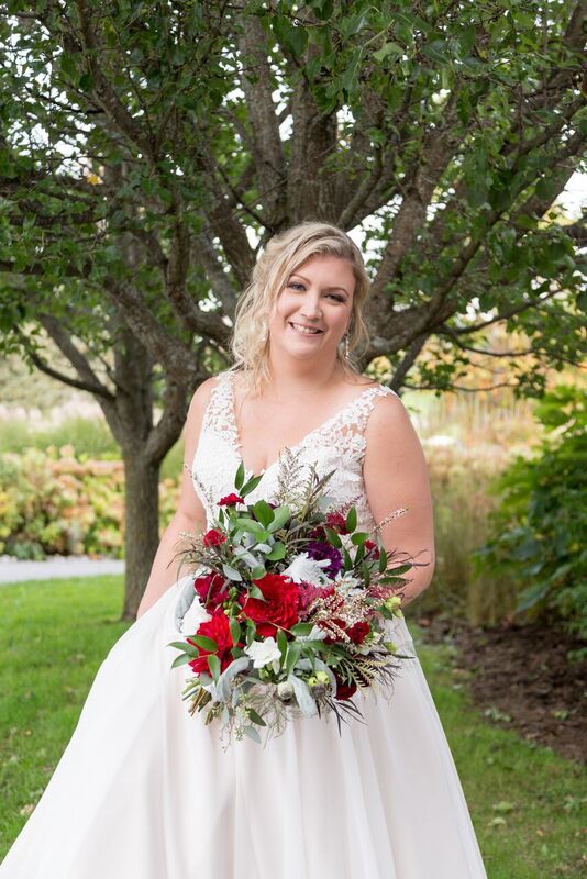 Floratechnics Wedding Studio | 600 Euclid St #1, Whitby, ON L1N 5C2, Canada | Phone: (905) 697-0444