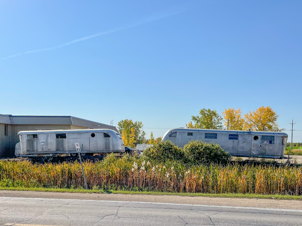 Revolution Trailers MB | 1480 Springfield Rd, Winnipeg, MB R2C 2Z2, Canada | Phone: (204) 955-7377