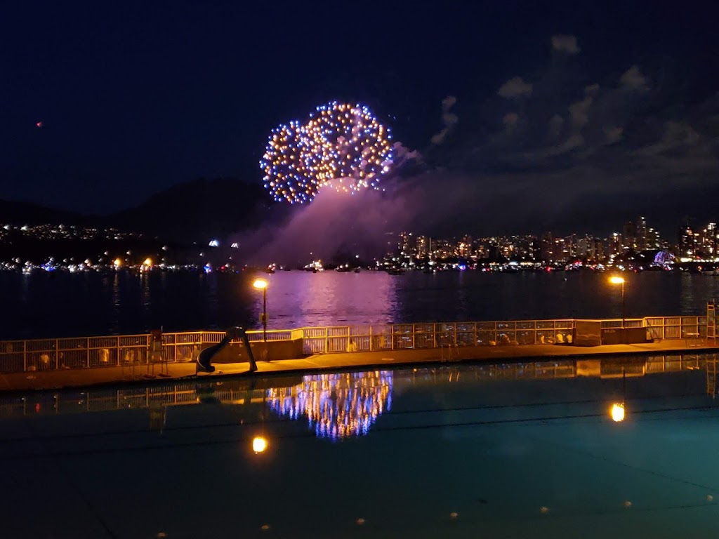 Kitsilano Pool | 2305 Cornwall Ave, Vancouver, BC V6K 1B6, Canada | Phone: (604) 731-0011