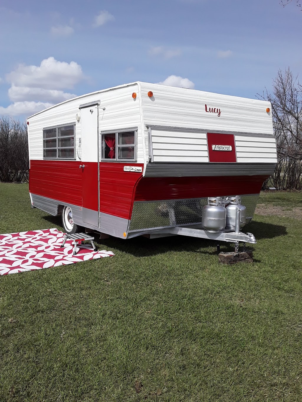 Field to Fabulous Trailer Rentals | 161041 RGE rd, #272, Nanton, AB T0L 1R0, Canada | Phone: (403) 975-3428