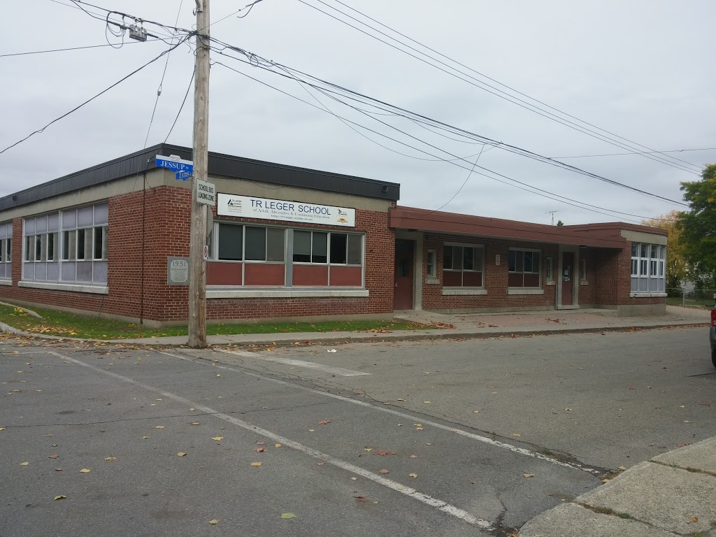 TR Leger School | 490 Jessup Street, Prescott, ON K0E 1T0, Canada | Phone: (613) 925-1834