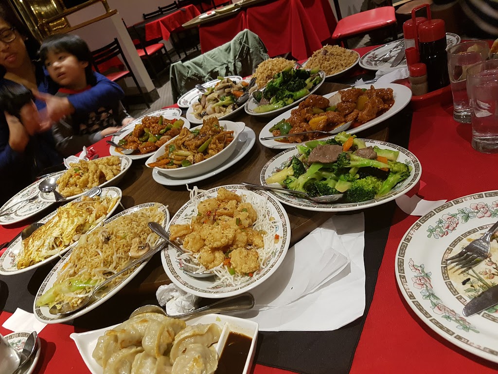 Chinatown Restaurant | 213 Bedford Hwy, Halifax, NS B3M 2J9, Canada | Phone: (902) 443-2444