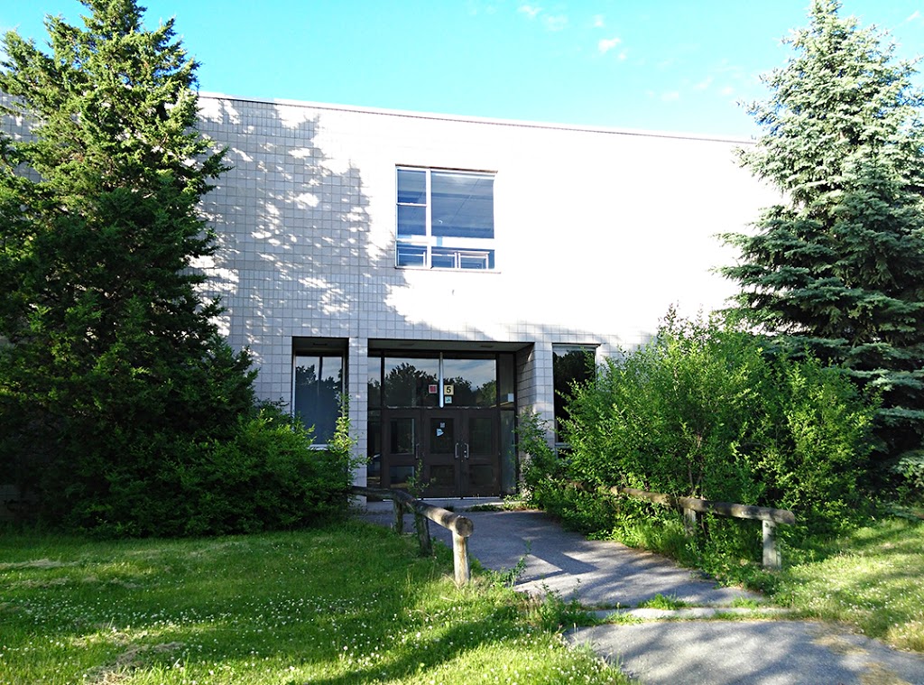 Highland Middle School | 201 Cliffwood Rd, North York, ON M2H 3B5, Canada | Phone: (416) 395-3040