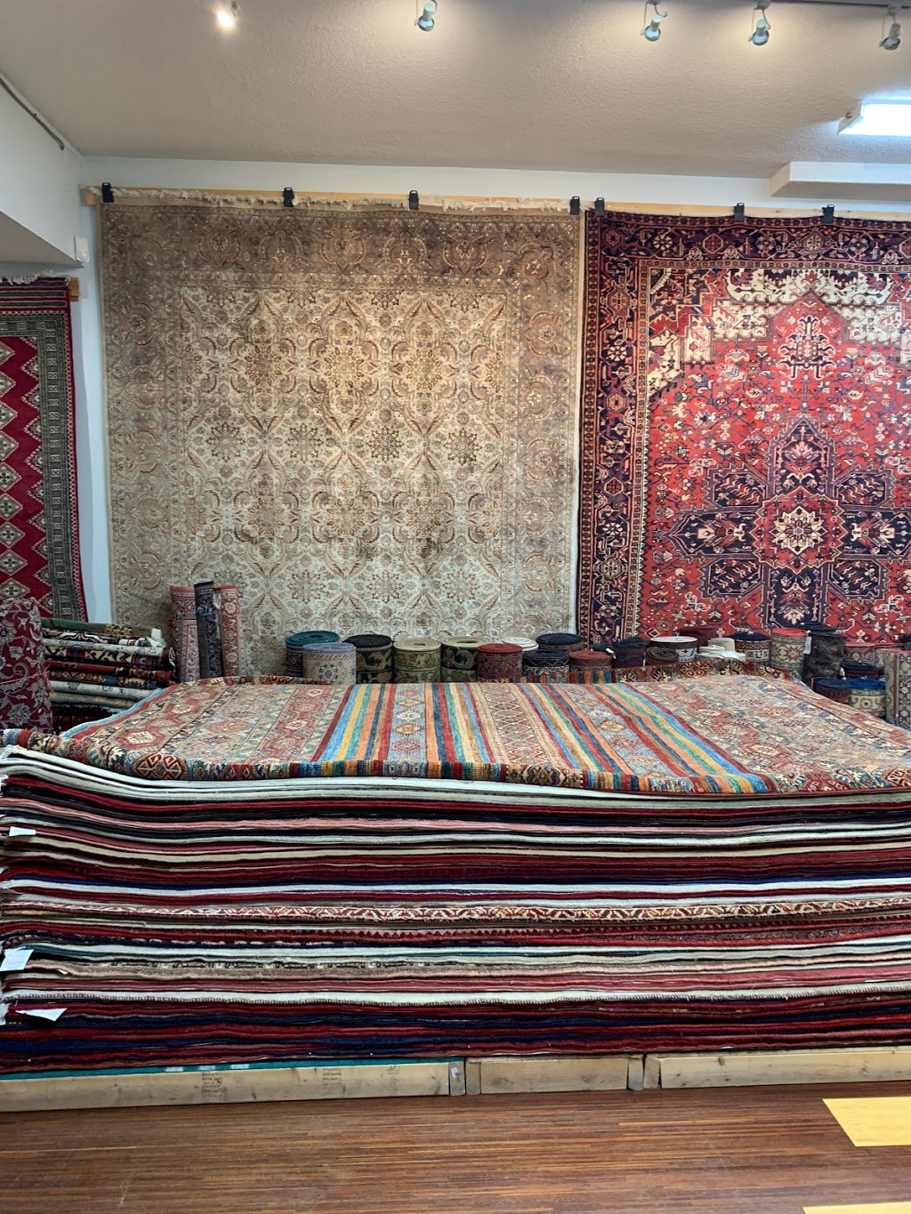 Persian Rugs Richmond Hill | 70 Newkirk Rd unit 4, Richmond Hill, ON L4C 3G3, Canada | Phone: (647) 874-8207