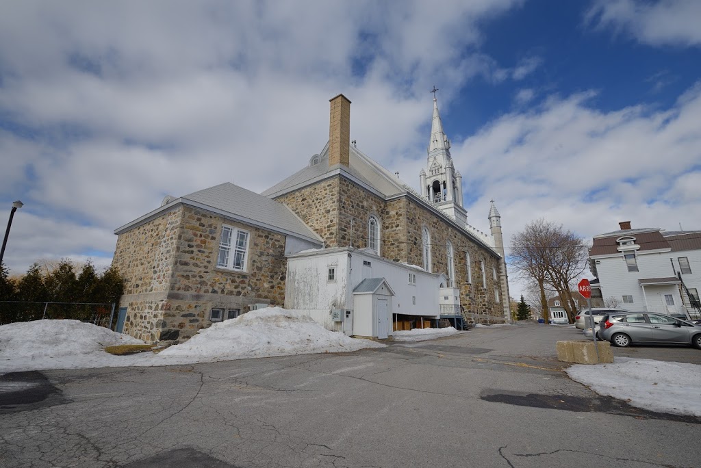 Paroisse Catholique Sainte-Julie | 550 Rue St Joseph, Sainte-Julie, QC J3E 2G9, Canada | Phone: (450) 649-1277