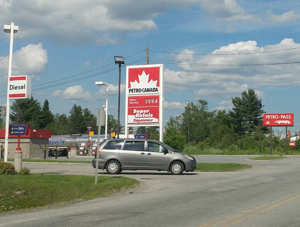 Petro-Canada Gas Station & Petro-Pass Truck Stop | 5005 Boulevard Industriel, Sherbrooke, QC J1R 0P4, Canada | Phone: (819) 569-9110