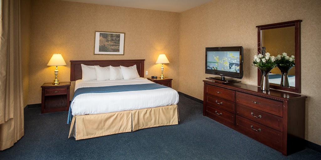 Quality Inn & Suites | 6680 Boulevard Taschereau, Brossard, QC J4W 1M8, Canada | Phone: (450) 671-7213