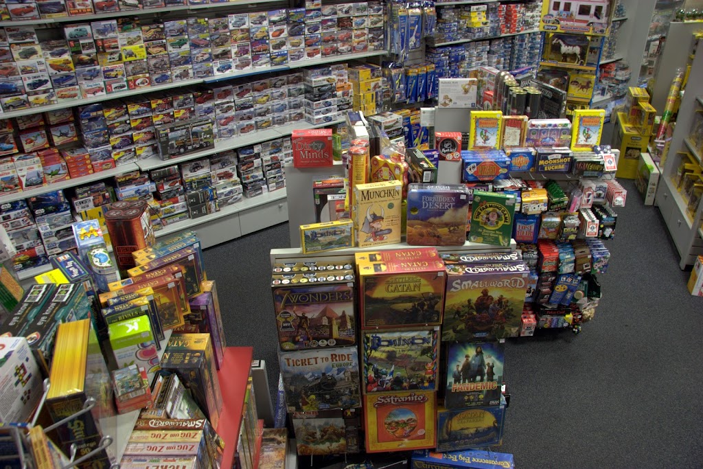 Hobby And Toy Central | 900 Maple Ave Unit # B2, Burlington, ON L7S 2J8, Canada | Phone: (905) 333-1155