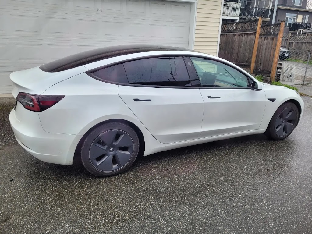 A & T window Tinting service | 63 Falton Rise NE, Calgary, AB T3J 1W8, Canada | Phone: (403) 891-8198