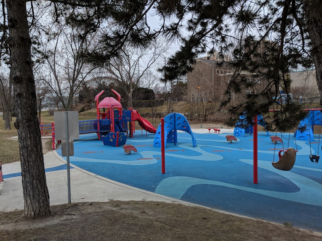 Port Credit Memorial Park Playground | Port Credit, Mississauga, ON L5G 2T8, Canada | Phone: (647) 287-0000