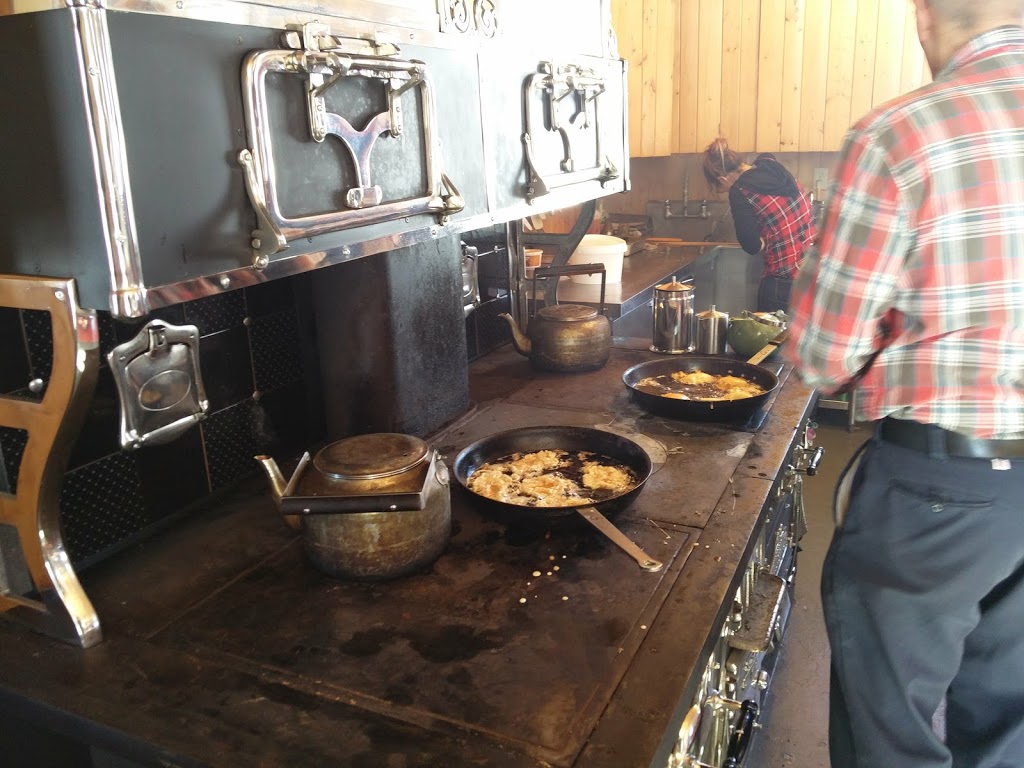 Ferme Le Crépuscule - Yamachiche - poulet - cabane a sucre | 1321 Chemin de la Grande Rivière N, Yamachiche, QC G0X 3L0, Canada | Phone: (819) 296-1321