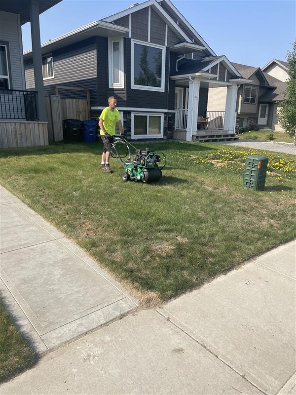 Green Drop Lawns Ltd. | 6660 Taylor Dr., Red Deer, AB T4P 1A3, Canada | Phone: (877) 647-3366