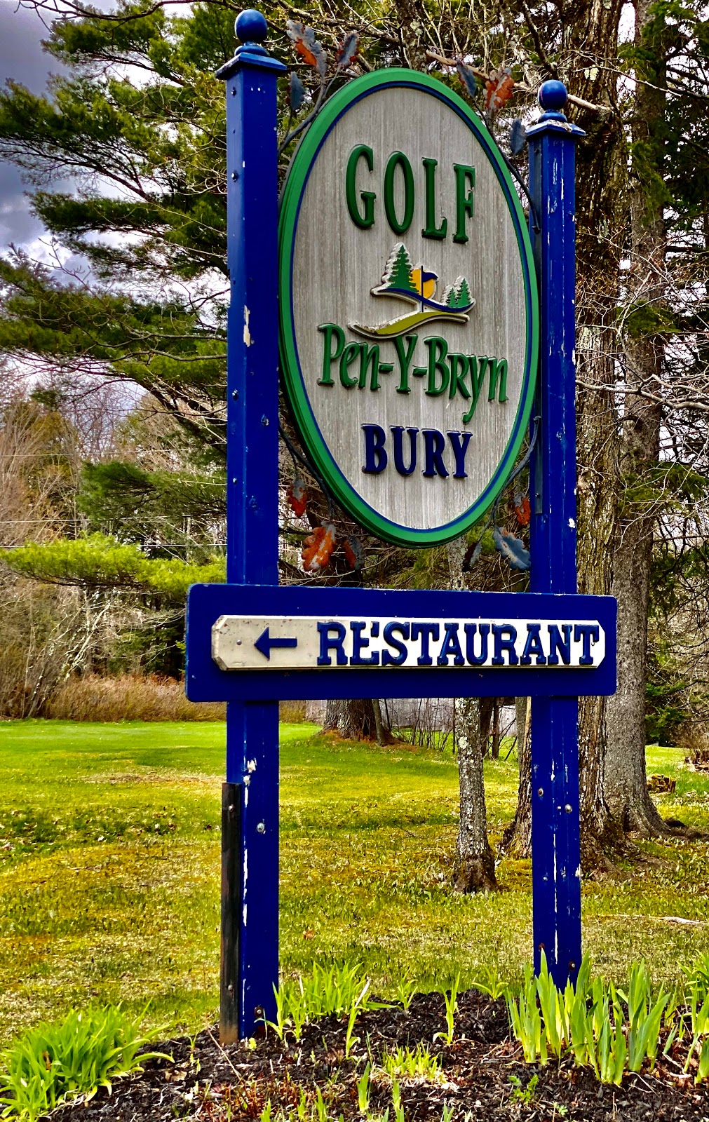 Club De Golf Pen-Y-Bryn | 307 Rue du Golf, Bury, QC J0B 1J0, Canada | Phone: (819) 872-3488