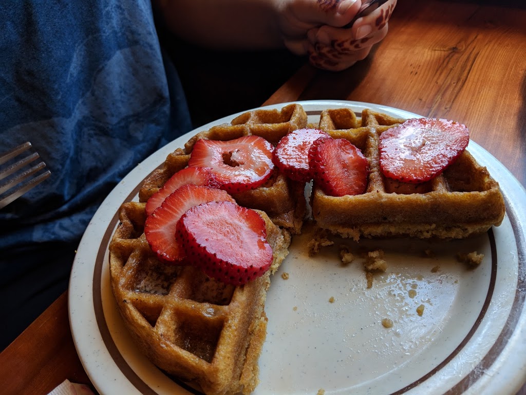 The Yellow Deli | 490 Des Meurons St, Winnipeg, MB R2H 2P5, Canada | Phone: (204) 453-5156