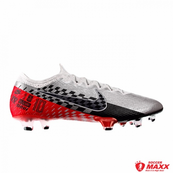 Soccer Maxx | 3145 Dundas St W #8, Mississauga, ON L5L 5P8, Canada | Phone: (905) 608-8558