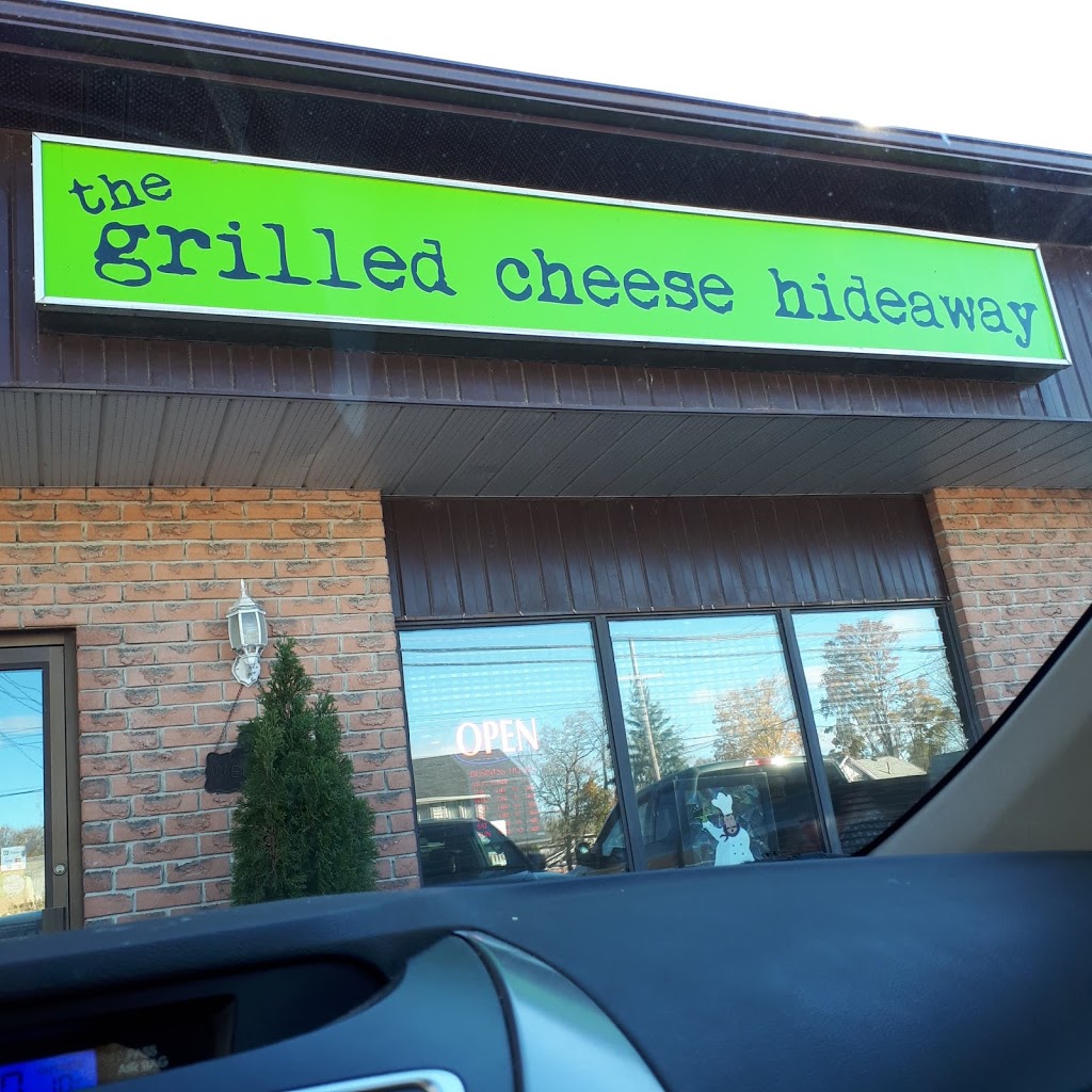 The Grilled Cheese Hideaway | 33 King St E, Bobcaygeon, ON K0M 1A0, Canada | Phone: (705) 821-2137