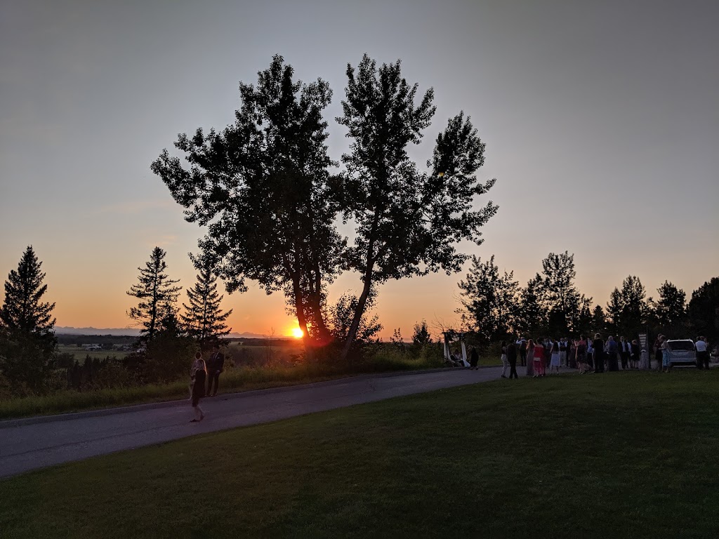 Pinebrook Golf & Country Club | 166 Pinebrook Way, Calgary, AB T3Z 3K3, Canada | Phone: (403) 246-3311