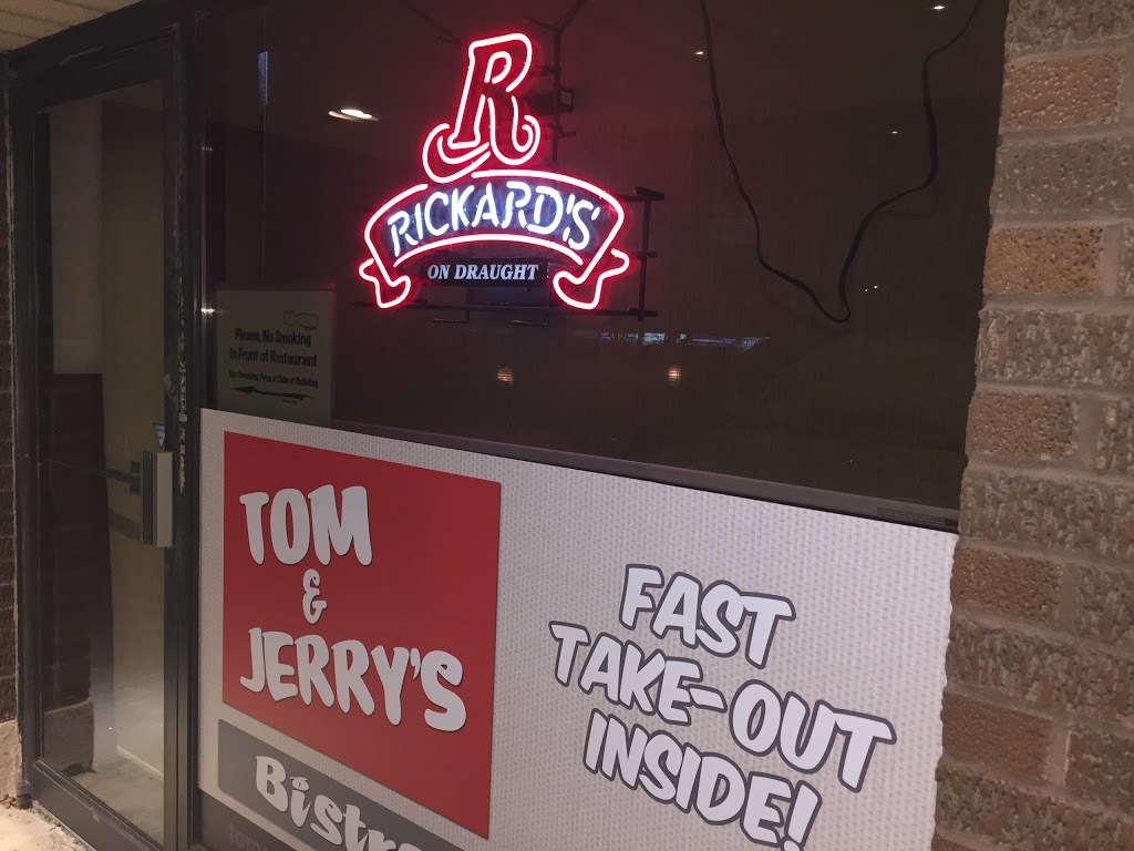 Tom & Jerrys Bistro | 15531 Yonge St, Aurora, ON L4G 1P2, Canada | Phone: (905) 727-2222