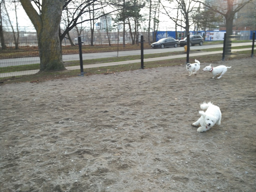 Stanley Off Leash Dog Park | 700 Wellington St W, Toronto, ON M5V 1G7, Canada | Phone: (416) 338-4386