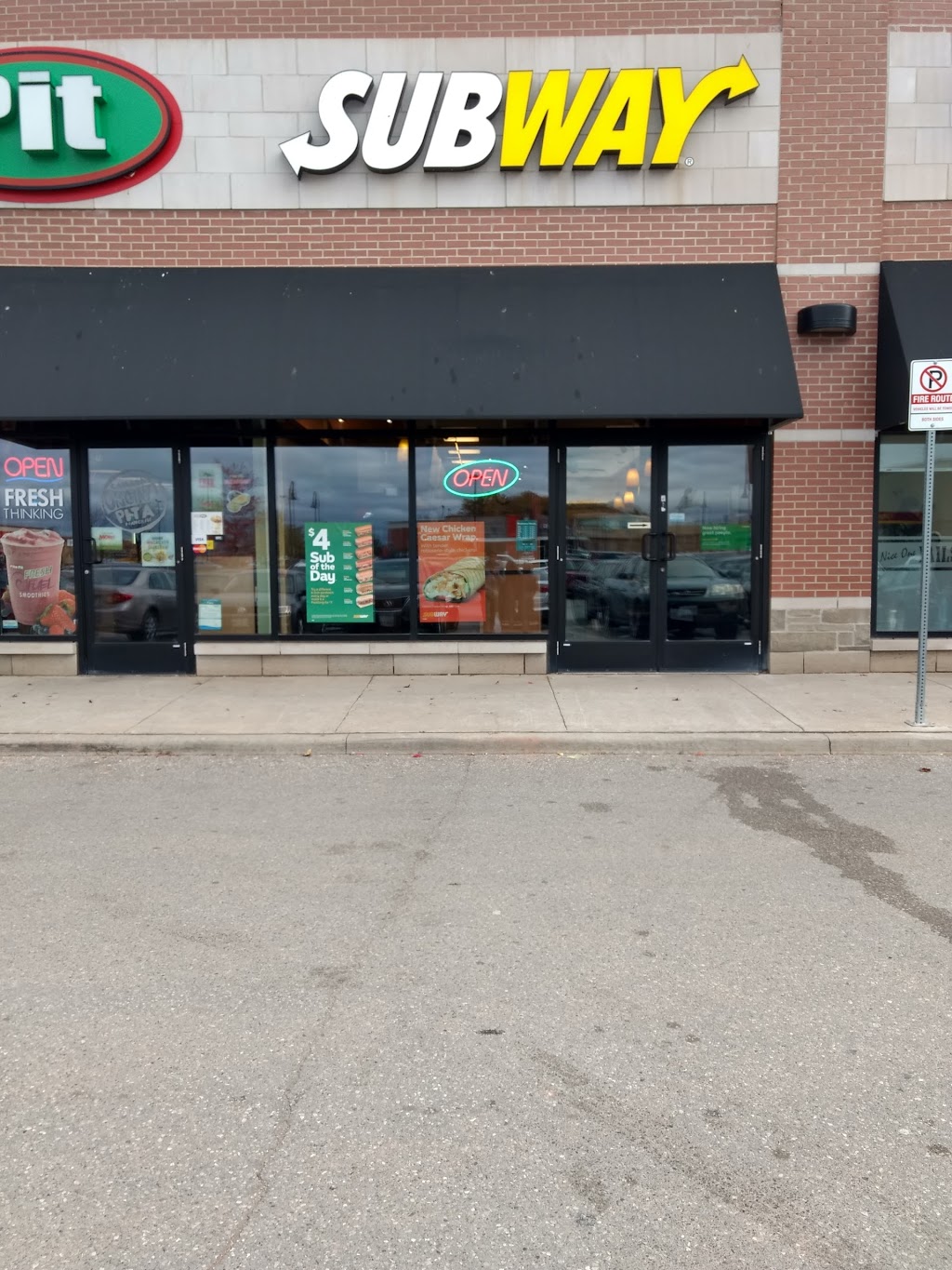 Subway | Credit Ridge Commons Building, 9465 Mississauga Rd Unit 6, Brampton, ON L6X 0B4, Canada | Phone: (905) 456-7827