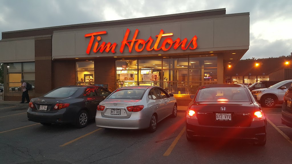 Tim Hortons | 6495 Rue Saint-Jacques, Montréal, QC H4B 1V1, Canada | Phone: (514) 369-7965