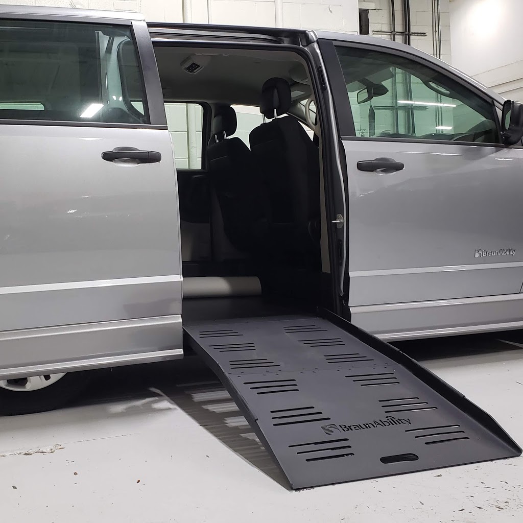 Wheelchair Accessible Taxi Toronto | 139 Katherine Rd, North York, ON M3K 1J6, Canada | Phone: (647) 697-7774