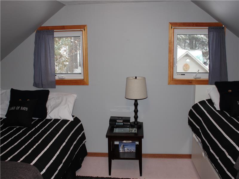 Lake of Bays Cottage | 1176 Dwight Beach Rd, Dwight, ON P0A 1H0, Canada | Phone: (905) 359-8144