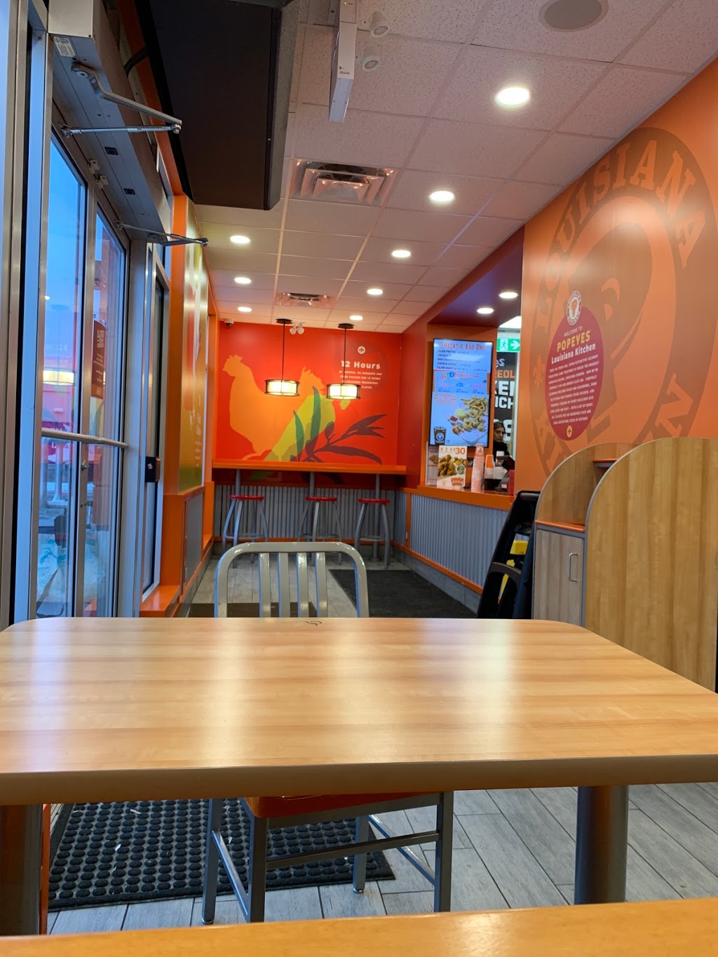 Popeyes Louisiana Kitchen | 690 Bank St, Ottawa, ON K1S 3T8, Canada | Phone: (613) 695-6100