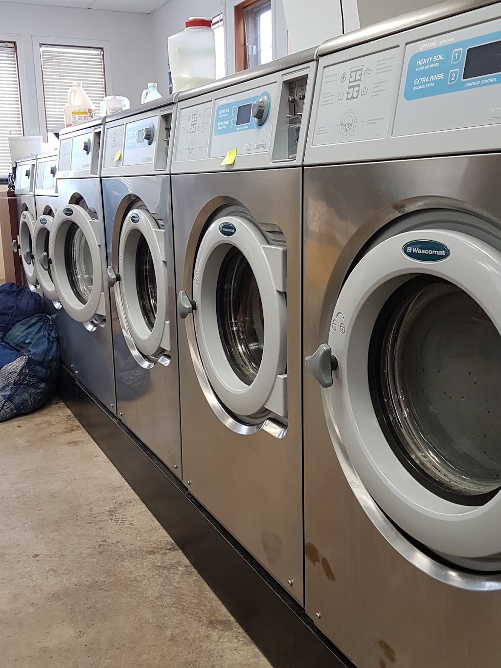 JJs Laundry Service | 2400 Cranbrook St N, Cranbrook, BC V1C 3T2, Canada | Phone: (250) 489-1606