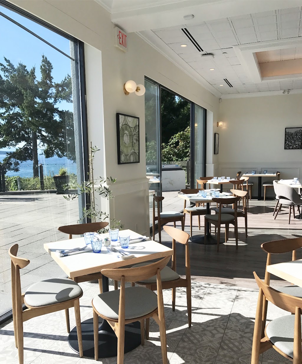 The Seasider Bistro + Wine Bar + Patio | 101-7074 Westminster St, Powell River, BC V8A 1C5, Canada | Phone: (604) 485-0996