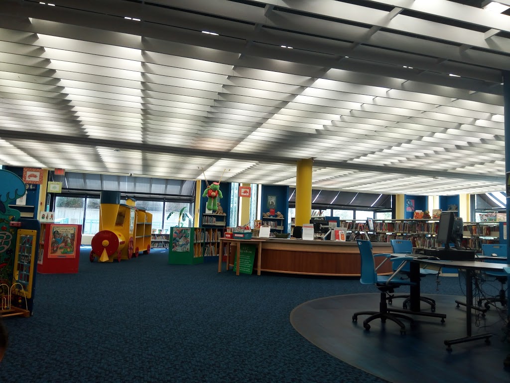 Oakville Public Library - Central Branch | 120 Navy St, Oakville, ON L6J 2Z4, Canada | Phone: (905) 815-2042