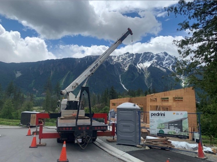 Pemberton Crane Hire Ltd. | 7101 Nancy Greene Dr, Whistler, BC V8E 0E7, Canada | Phone: (604) 967-3207