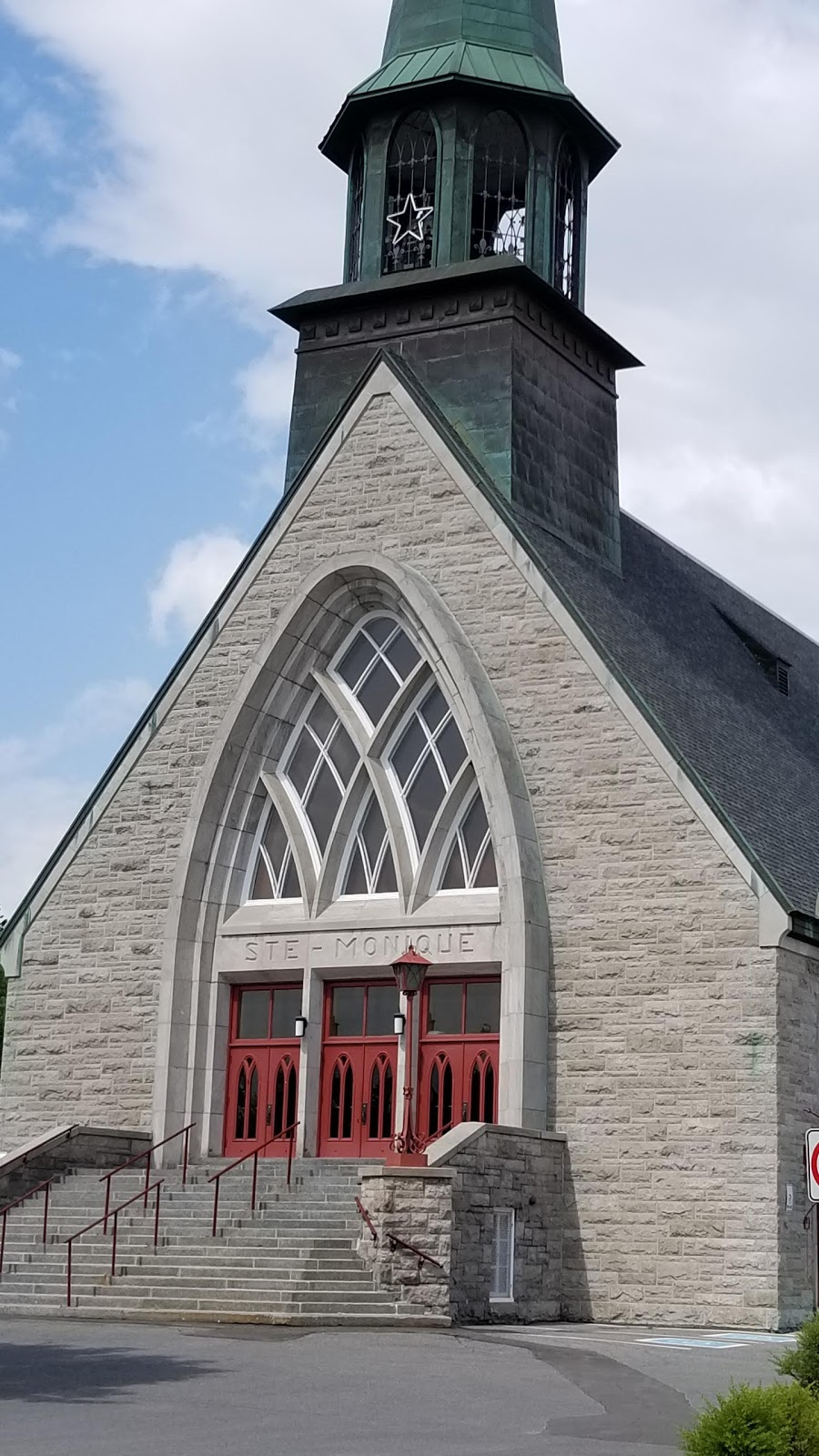 Église Ste-Monique | 2960 Boulevard Masson, Québec, QC G1P 1J6, Canada | Phone: (418) 871-8898