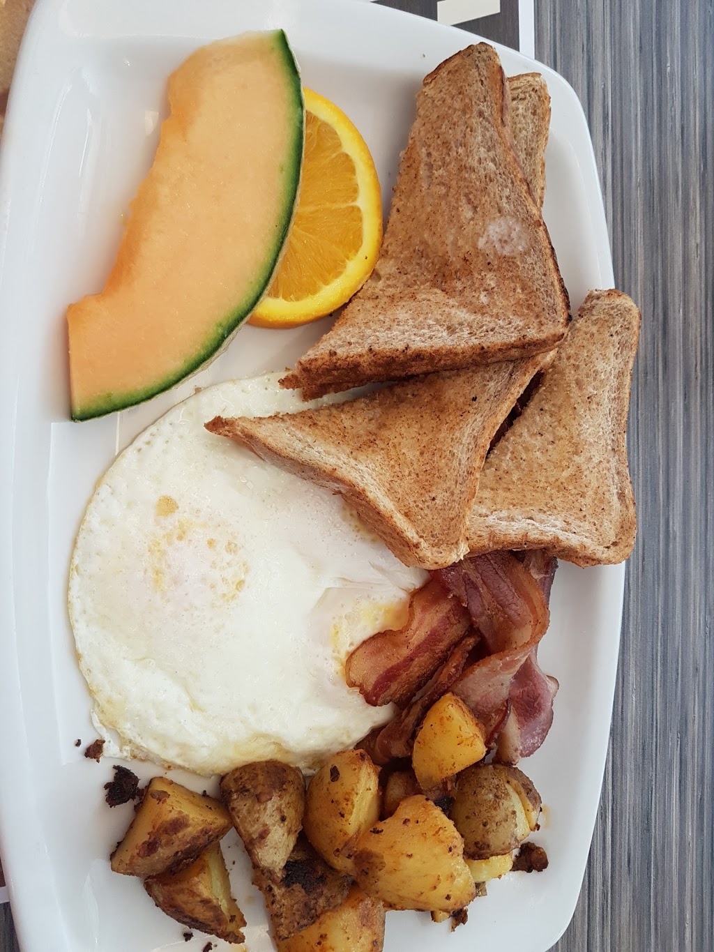 Eggsmart | 925 Rathburn Rd E, Mississauga, ON L4W 4C3, Canada | Phone: (905) 232-8778