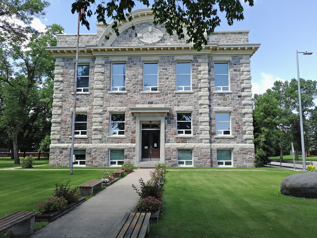 Provincial Court | 301 Wardrop St, Morden, MB R6M 1X6, Canada | Phone: (204) 822-2882